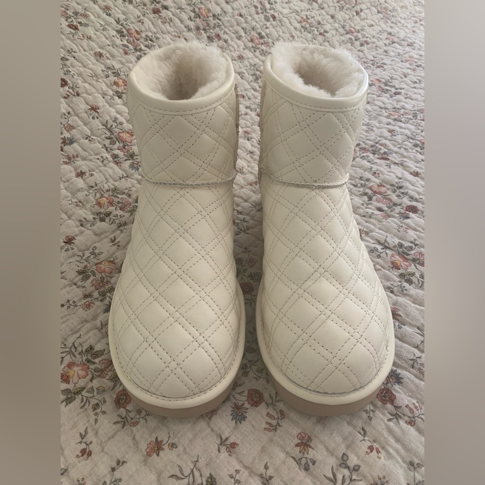 UGG Boots- Ivory Quilted Bootie- Size 8